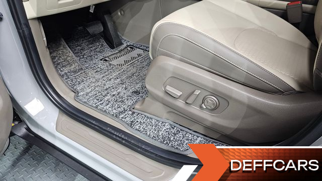 Kia CARNIVAL Gasoline 7-Seater Gravity купить на сайте DeffCars