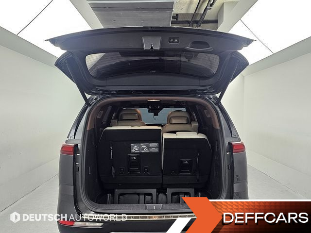 Kia CARNIVAL 7-Seater Noblesse купить на сайте DeffCars