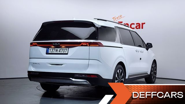 Kia CARNIVAL 9-Seater Noblesse купить на сайте DeffCars