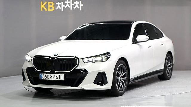 BMW 5-SERIES 520i Special Edition купить на сайте DeffCars