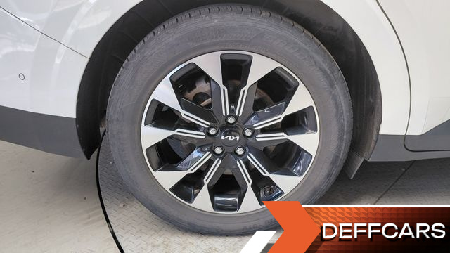 Kia CARNIVAL Gasoline 9-Seater Signature купить на сайте DeffCars