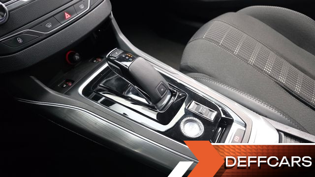 Peugeot 308 1.5 BlueHDi Allure купить на сайте DeffCars