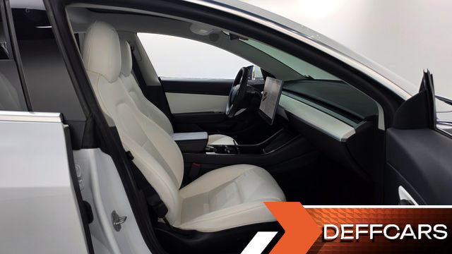 Tesla MODEL 3 Performance AWD купить на сайте DeffCars