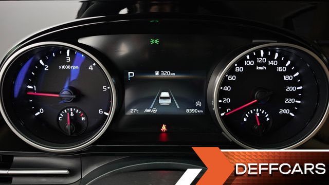 Kia CARNIVAL 9-Seater Noblesse купить на сайте DeffCars