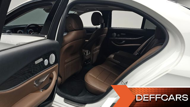 Mercedes E-CLASS E300 4MATIC Avnatgarde купить на сайте DeffCars
