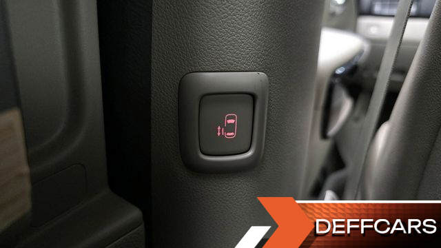 Kia CARNIVAL 9-Seater Noblesse Special купить на сайте DeffCars