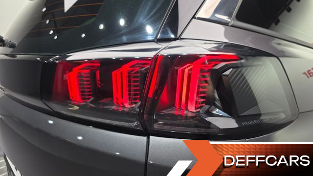 Peugeot 5008 1.2 Pure Tech Allure купить на сайте DeffCars