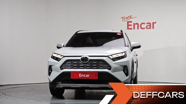 Toyota RAV4 2,5 4WD Hybrid LTD купить на сайте DeffCars