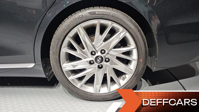 Hyundai GRANDEUR 3.3 Calligraphy купить на сайте DeffCars