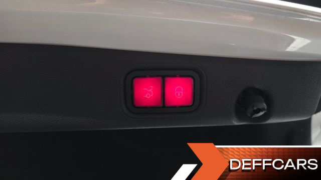 Mercedes E-CLASS E220d 4MATIC Exclusive купить на сайте DeffCars