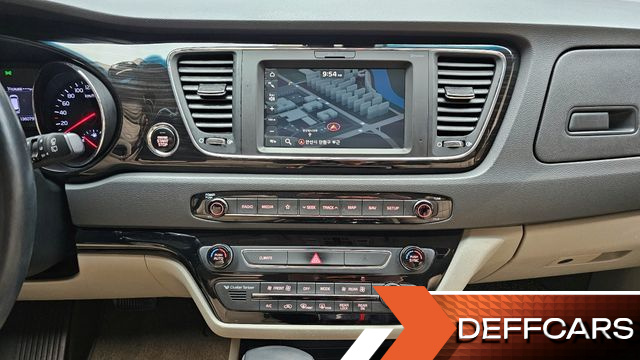 Kia CARNIVAL 9-Seater Noblesse Special купить на сайте DeffCars