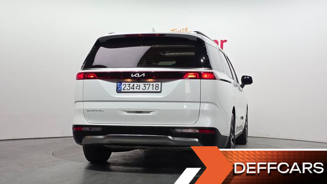 Kia CARNIVAL Gasoline 9-Seater Signature купить на сайте DeffCars
