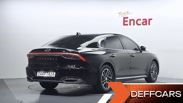 Hyundai GRANDEUR 2.5 Premium Choice купить на сайте DeffCars