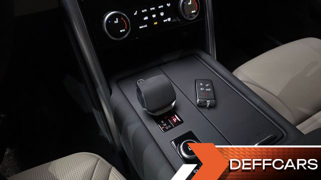Land Rover DISCOVERY D250 SE купить на сайте DeffCars
