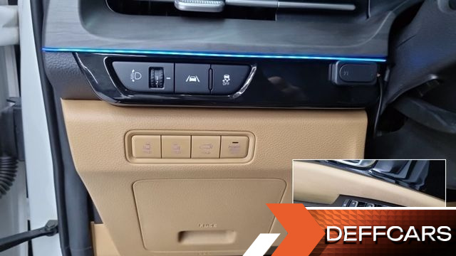 Kia CARNIVAL 9-Seater Noblesse купить на сайте DeffCars