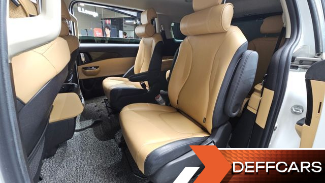 Kia CARNIVAL 9-Seater Prestige купить на сайте DeffCars