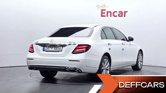 Mercedes E-CLASS E300 4MATIC Exclusive купить на сайте DeffCars