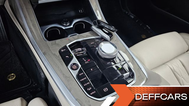 BMW X7 xDrive 40i Design Pure Excellence 6-Seater купить на сайте DeffCars