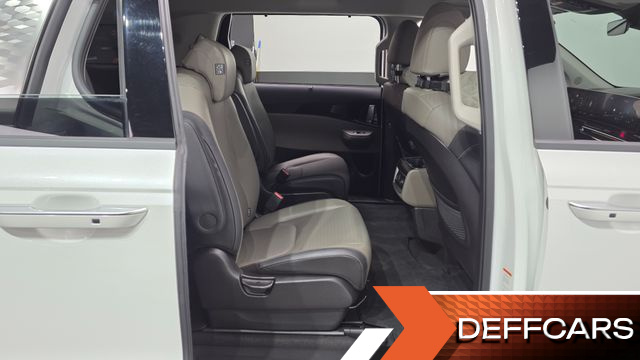 Kia CARNIVAL Gasoline 9-Seater Signature купить на сайте DeffCars