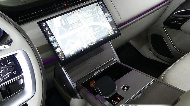 Land Rover RANGE ROVER P530 Autobiography Long Wheel Base купить на сайте DeffCars