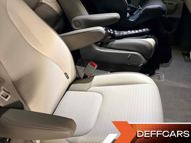 Kia CARNIVAL HEV 9seater Gravity купить на сайте DeffCars