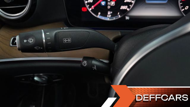 Mercedes E-CLASS E300 4MATIC Exclusive купить на сайте DeffCars