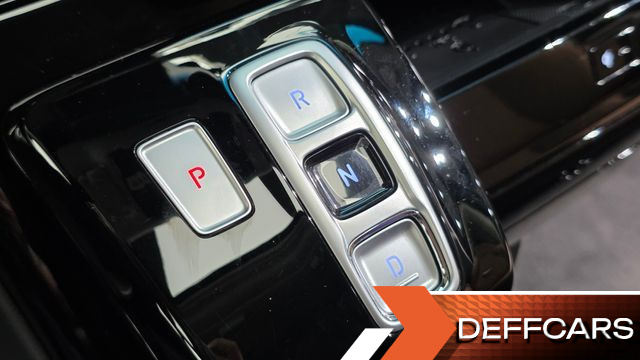 Hyundai STARIA 4WD Lounge 9-Seater Inspiration купить на сайте DeffCars