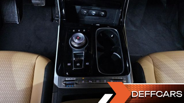 Kia CARNIVAL 9-Seater Signature купить на сайте DeffCars