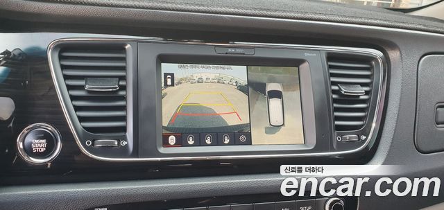 Kia CARNIVAL 9-Seater Noblesse Special купить на сайте DeffCars