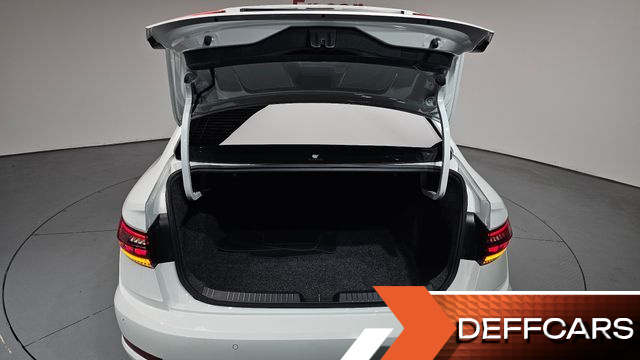 Volkswagen JETTA 1.4 TSI Prestige купить на сайте DeffCars