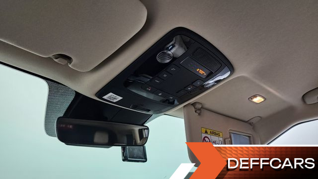 Kia CARNIVAL 9-Seater Signature купить на сайте DeffCars