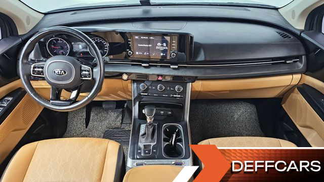 Kia CARNIVAL 9-Seater Prestige купить на сайте DeffCars