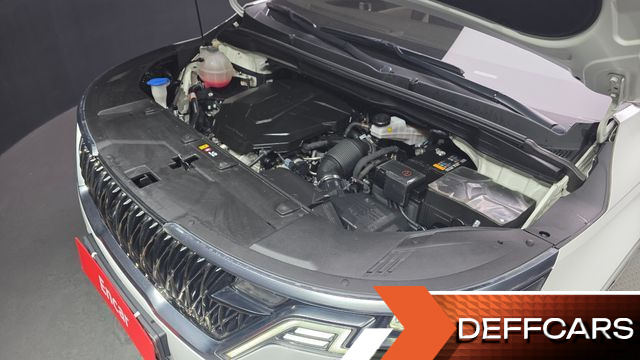 Kia CARNIVAL 9-Seater Signature купить на сайте DeffCars