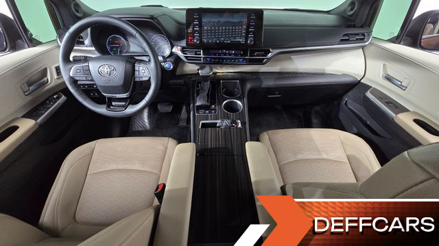 Toyota SIENNA 2.5 Hybrid 2WD купить на сайте DeffCars