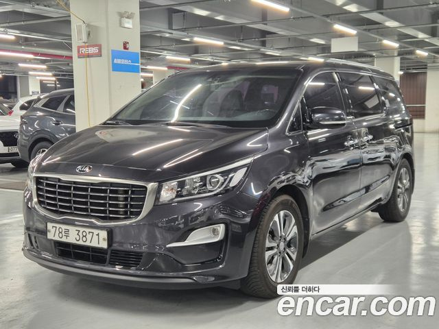 Kia CARNIVAL 11-Seater Prestige купить на сайте DeffCars