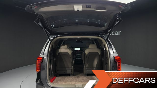 Kia CARNIVAL 9-Seater Signature купить на сайте DeffCars