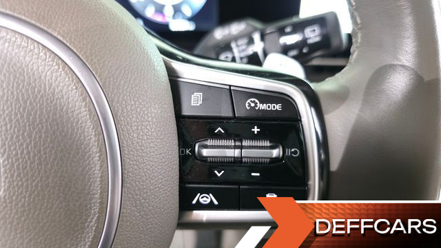 Kia CARNIVAL Gasoline 7-Seater Noblesse купить на сайте DeffCars