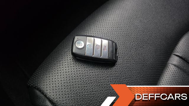 Kia K5 2.0 Prestige купить на сайте DeffCars