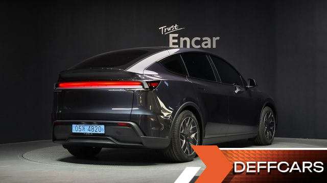 Tesla MODEL Y L Long Range AWD купить на сайте DeffCars