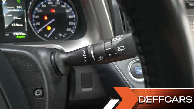 Toyota RAV4 2.5 2WD 4th купить на сайте DeffCars