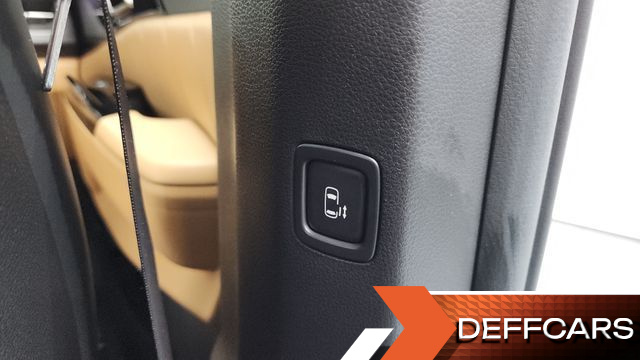 Kia CARNIVAL 7-Seater Signature купить на сайте DeffCars