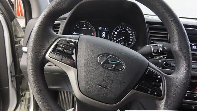 Hyundai AVANTE 1.6 e-VGT Style купить на сайте DeffCars