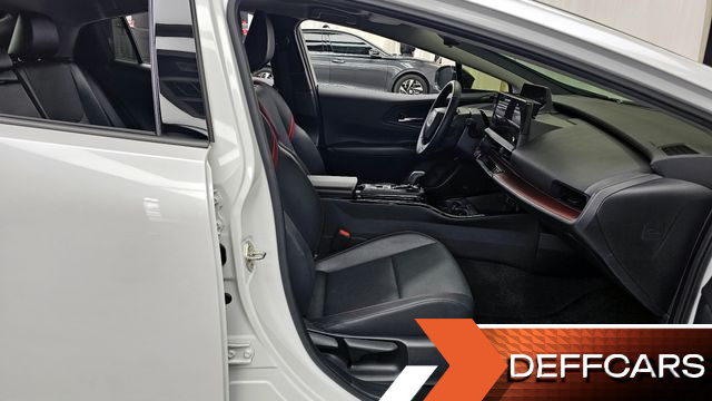 Toyota PRIUS 2.0 PHEV XSE купить на сайте DeffCars