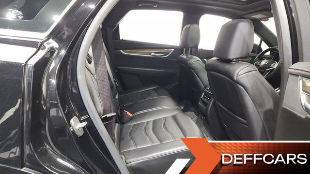 Cadillac XT5 3.6 Platinum купить на сайте DeffCars