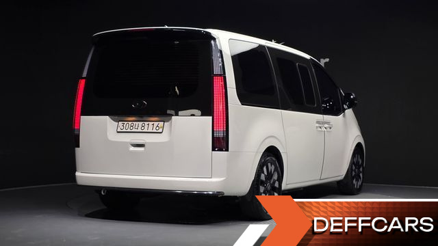 Hyundai STARIA L3.5 Lounge 7-Seater Mobility купить на сайте DeffCars