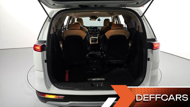 Kia CARNIVAL 9-Seater Prestige купить на сайте DeffCars