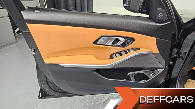 BMW 3-SERIES 320i M Sport купить на сайте DeffCars