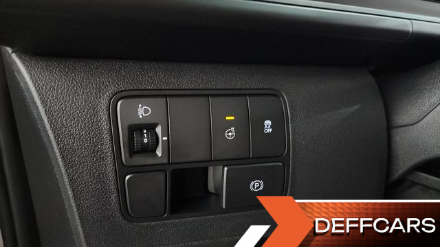 Hyundai STARIA L3.5 Cargo 5-Seater Modern купить на сайте DeffCars