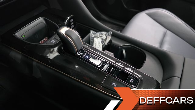 Toyota CROWN 2.5 4WD Hybrid купить на сайте DeffCars