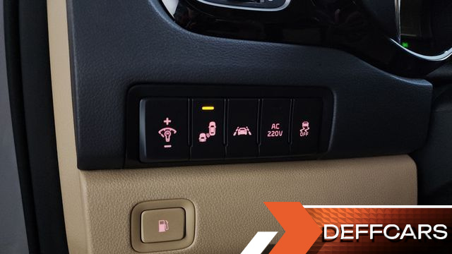 Kia CARNIVAL 9-seater Noblesse купить на сайте DeffCars